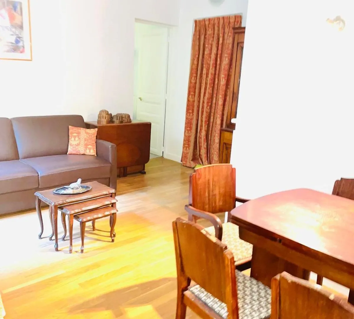 Raviere Apartment Paris France